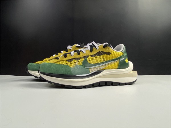 Sacai x Nike VaporWaffle Tour Yellow Stadium Green CV1363-700