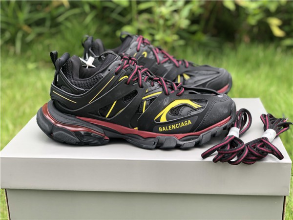 Balenciaga Track Sneaker Black/Yellow 542023-W1GB1-6162