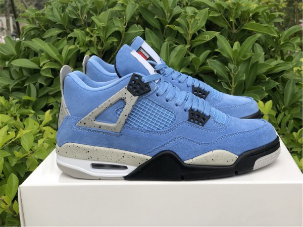 Air Jordan 4 Retro University Blue CT8527-400
