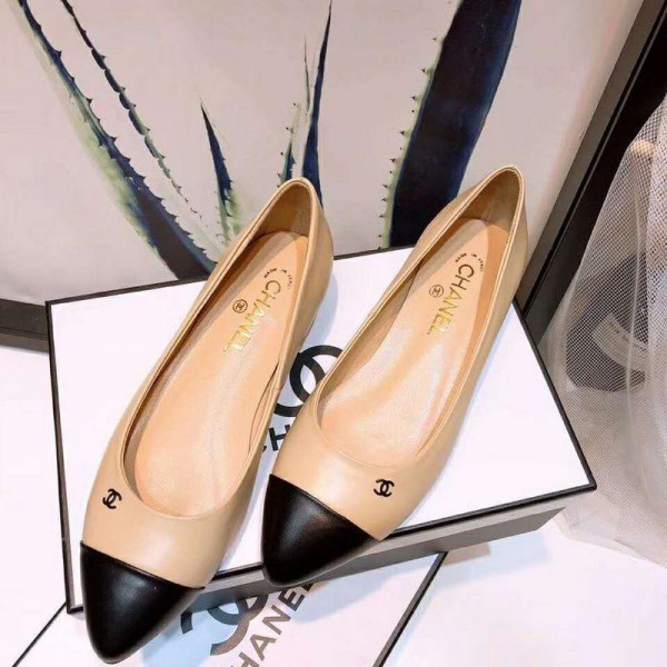 Chanel Women Low Heel Pumps Nude