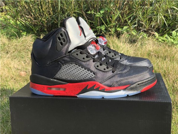 Air Jordan 5 Retro "Satin Bred" 136027-006