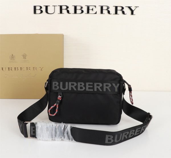 Burberry Messenger Bag A20340