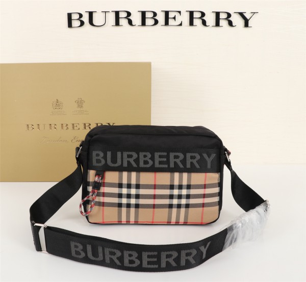 Burberry Messenger Bag A20341
