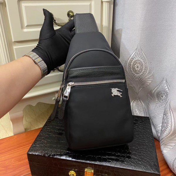 Burberry Chest Bag A09290 