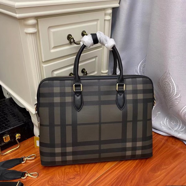 Burberry Bag A09400