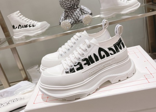 Alexander McQueen Tread Slick Graffiti-print sneakers