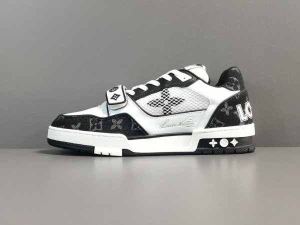 Louis Vuitton Trainer Sneaker