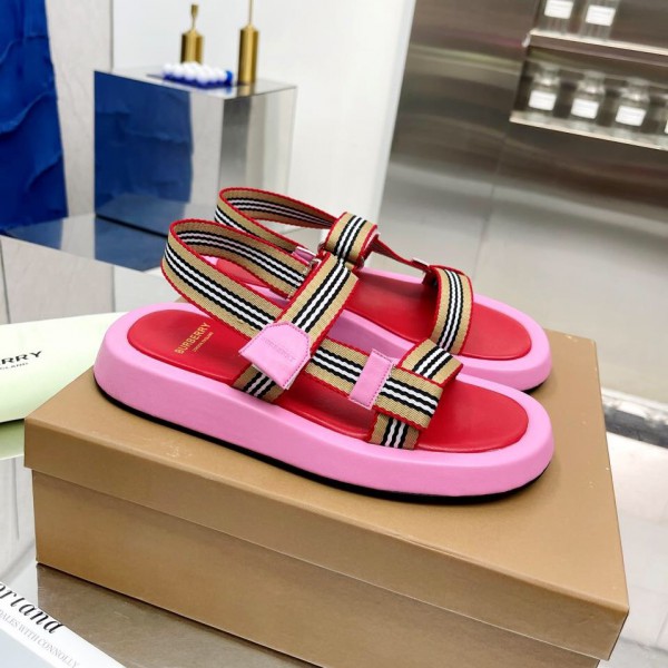 Burberry Sandals with logo 