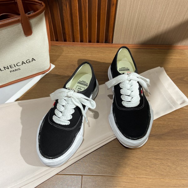 Maison Mihara Yasuhiro Baker OG Sole Canvas Low Black