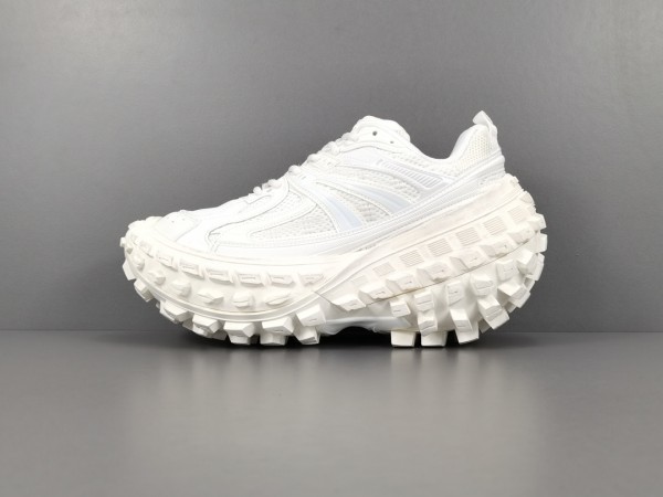 Balenciaga Defender Sneaker In White Mesh And Nylon