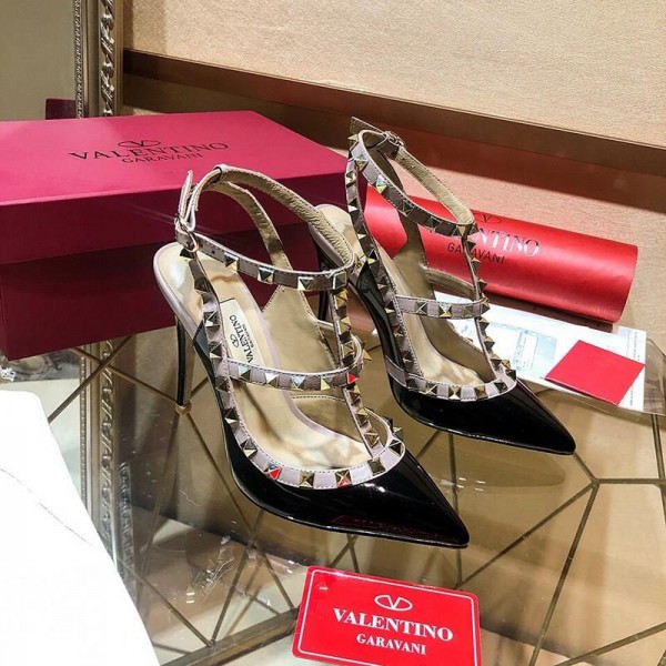 Valentino Women Rockstud Pumps Black/Nude
