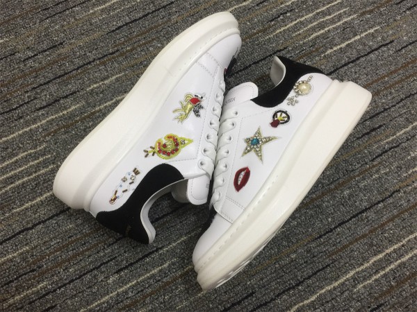 Alexander McQueen Oversized Sneaker MCQ059