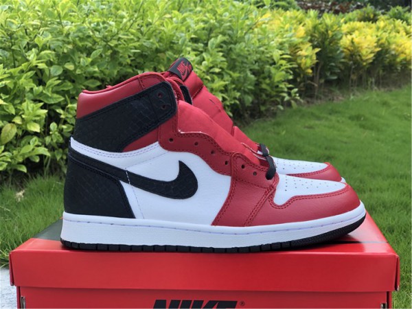 Jordan 1 Retro High Satin Snake Chicago CD0461-601
