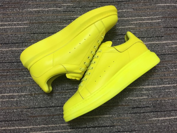 Alexander McQueen Oversized Sneaker MCQ043