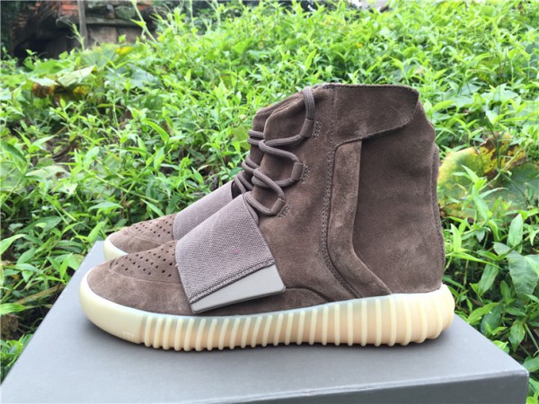 Adidas Yeezy Boost 750 Light Brown Gum (Chocolate) BY2456