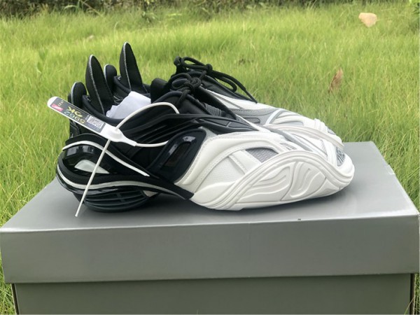 Balenciaga Tyrex Low 'Black White' 617535 W2CB1 1090