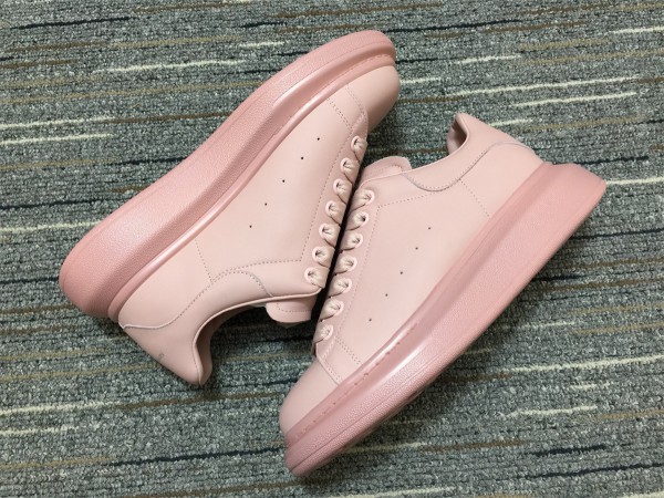 Alexander McQueen Oversized Sneaker MCQ042