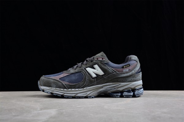 New Balance 2002R Gore-Tex Magnet Mood Indigo