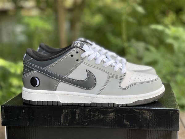 Nike SB Dunk Low Lunar Eclipse (West) 313170-002