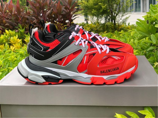 Balenciaga Track Sneaker Black/Red