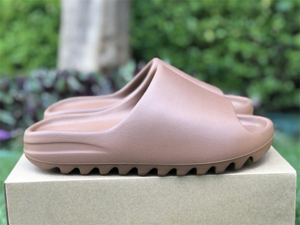 Adidas Originals Yeezy Slide “Flax”