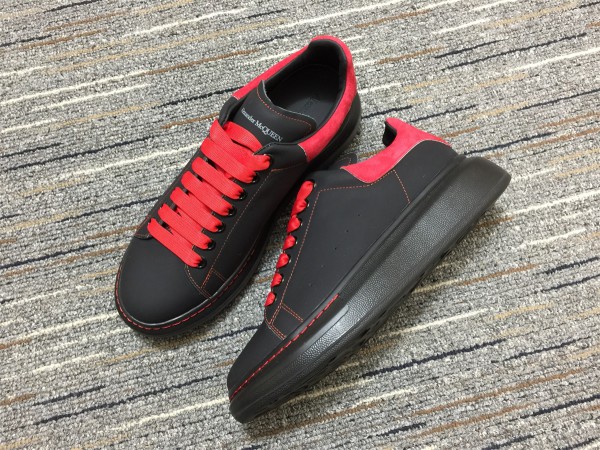 Alexander McQueen Oversized Sneaker Black Red 