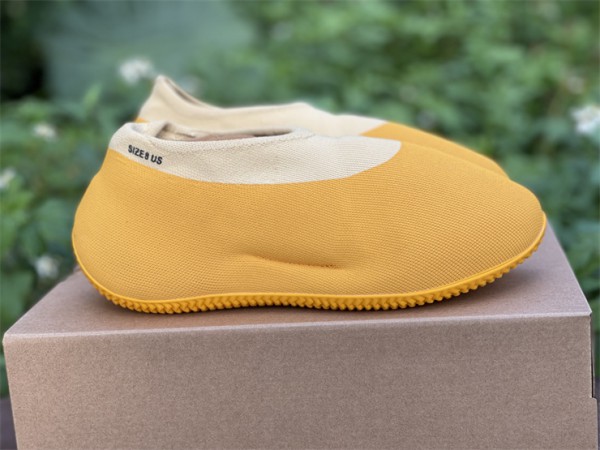 Adidas Yeezy Knit RNR Sulfur GW5353