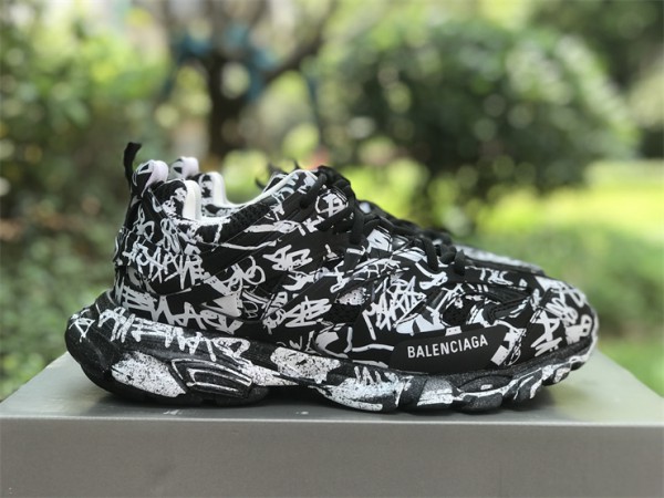 Balenciaga x Adidas Track Graffiti 'Black' 542023-W3RRA-1090