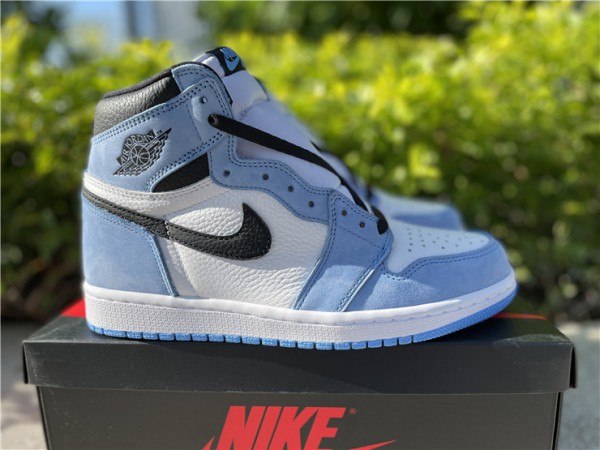 Jordan 1 Retro High White University Blue Black 555088-134