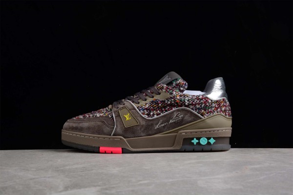 LV Trainer Sneaker Walnut Brown