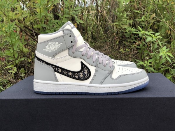 Jordan 1 Retro High Dior CN8607-002