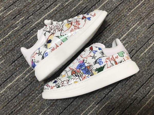 Alexander McQueen Oversized Sneaker MCQ013