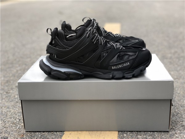 Balenciaga Track LED Black Sneaker 542023-W1GB1-1000
