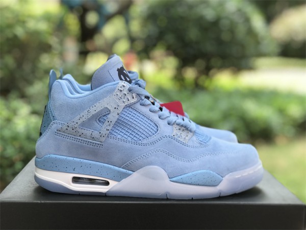  Air Jordan 4 Retro UNC PE