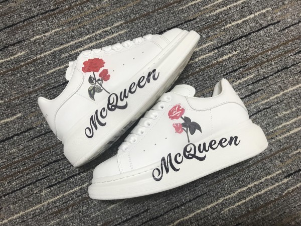 Alexander McQueen Oversized Sneaker MCQ020