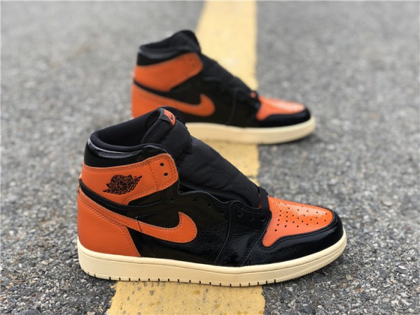 Air Jordan 1 Retro High OG Shattered Backboard 3.0 555088-028