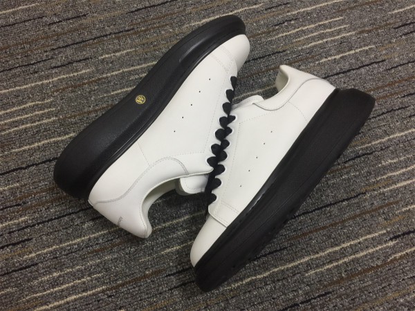 Alexander McQueen Oversized Sneaker White Black Sole
