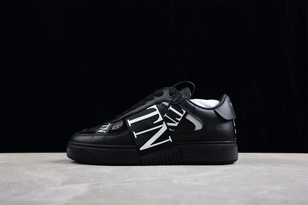 Valentino Low-Top Calfskin VL7N Sneaker
