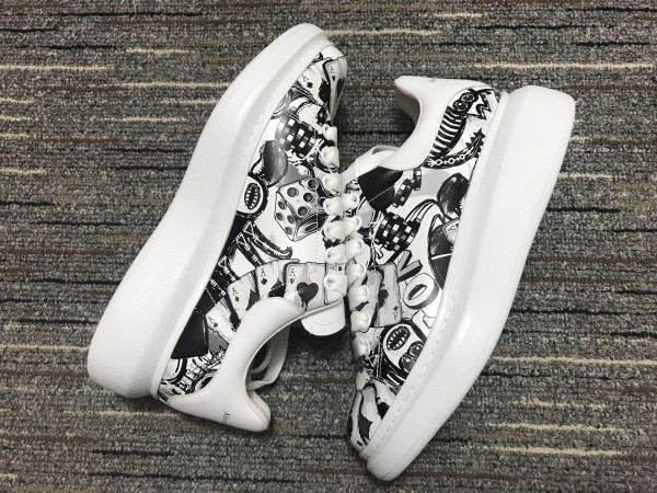 Alexander McQueen Oversized Sneaker MCQ017