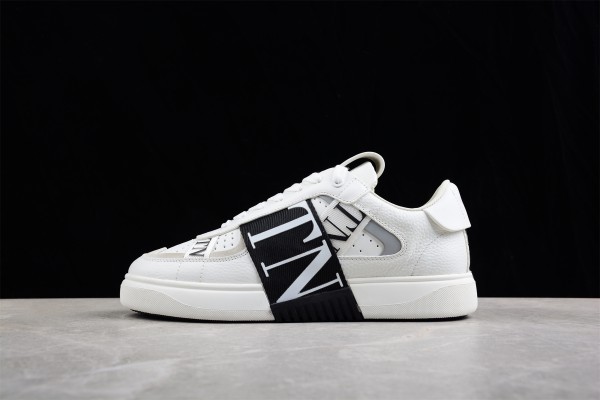 Valentino Low-Top Calfskin VL7N Sneaker