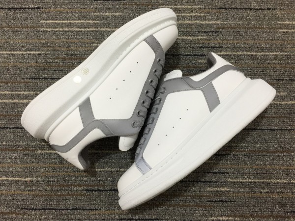 Alexander McQueen Oversized Sneaker MCQ030
