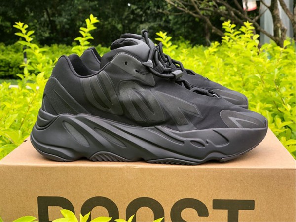 Adidas Yeezy Boost 700 MNVN Black FV4440