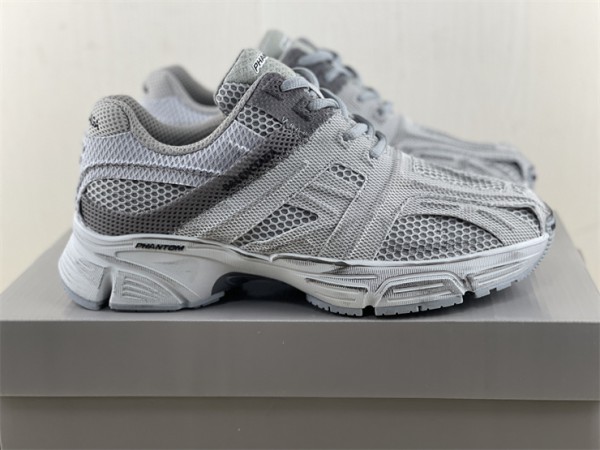 Balenciaga Grey Phantom Sneakers 678869-W2E92-1715