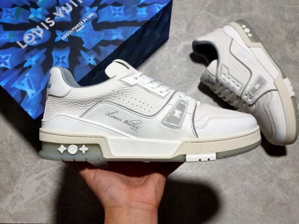Louis Vuitton Trainer White Signature 1A8WB9