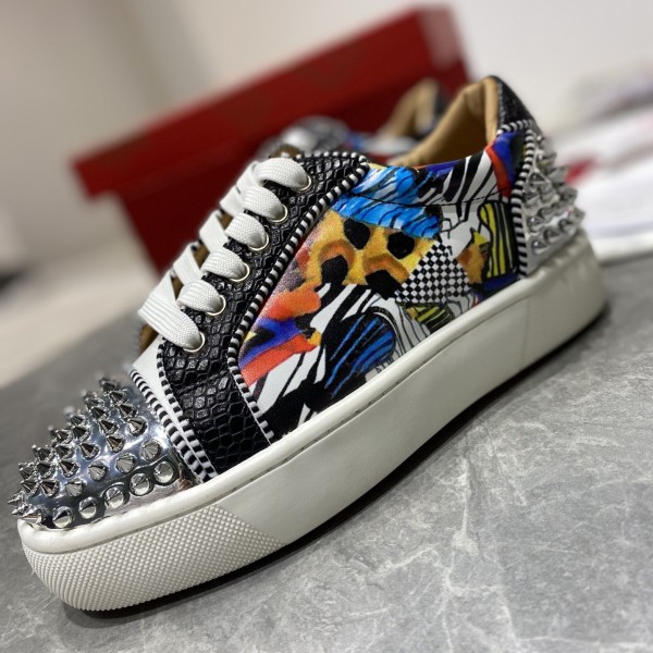 Christian Louboutin Seavaste 2 Low-Top Sneakers CLL-018