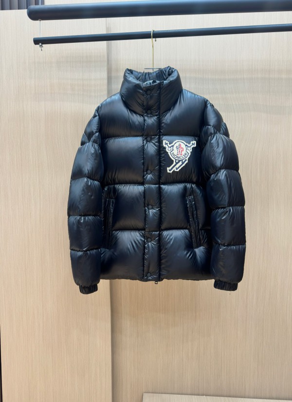 Moncler 2024 Autumn And Winter New Style Down Jacket