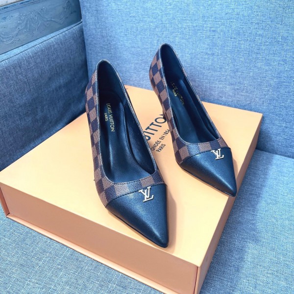 Louis Vuitton Women Pumps 