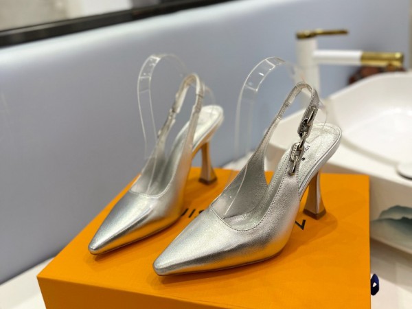 Louis Vuitton Pumps