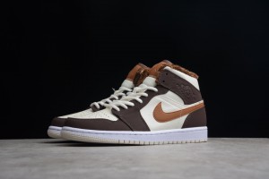 Air Jordan 1 Mid Features Fur Liners