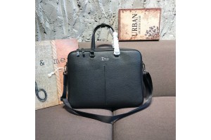 Christian Dior counters the latest men's briefcase